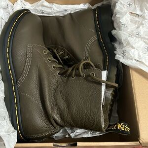 Dr Martens Pascal -Woman’s 9 -Grenade Green